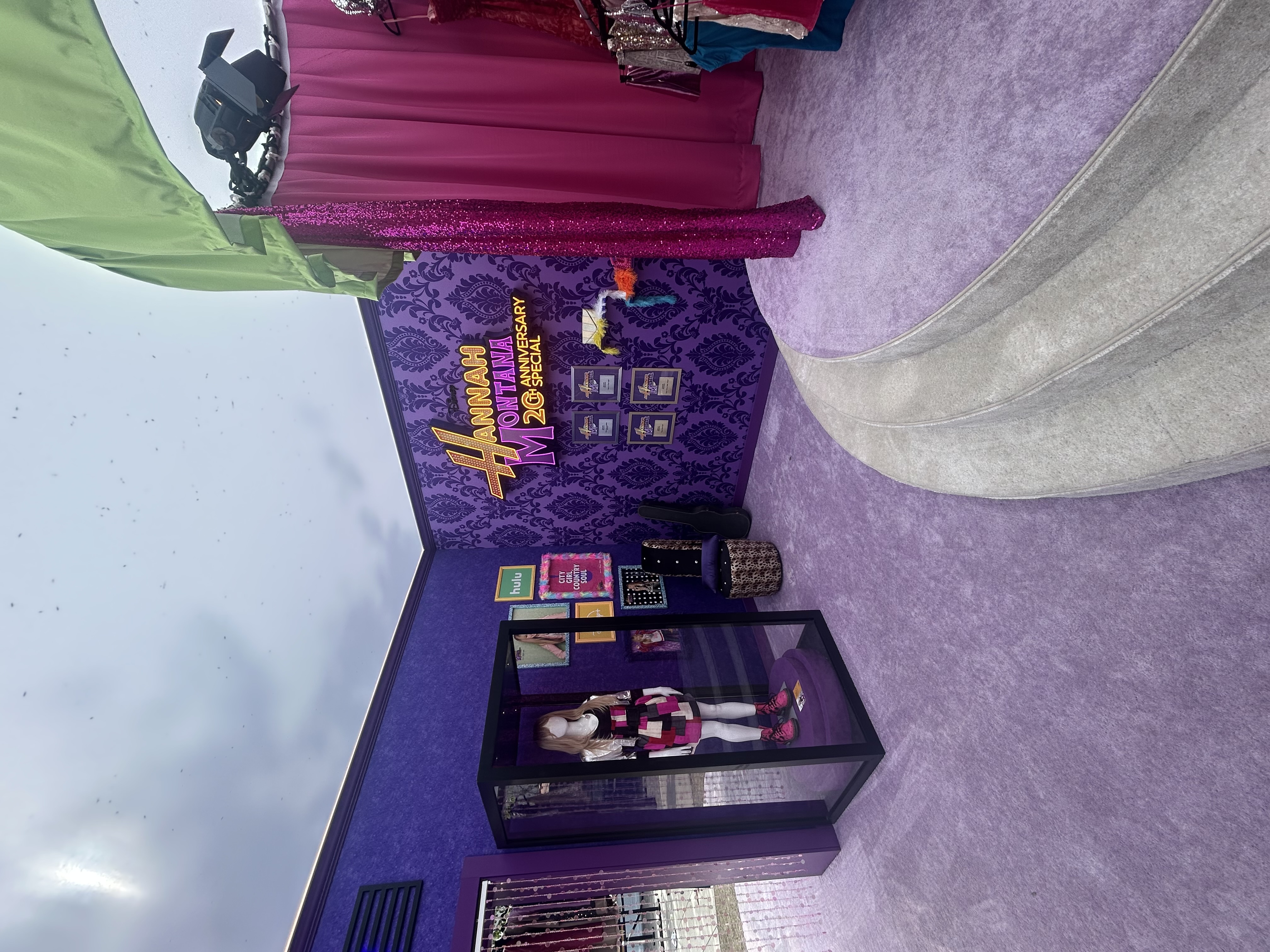 Hannah Montana 20th Anniversary interior experience